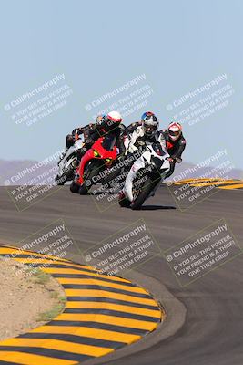 media/Oct-09-2022-SoCal Trackdays (Sun) [[95640aeeb6]]/Turns 9 and 10 (1050am)/